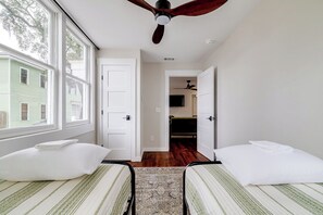 3 bedrooms, iron/ironing board, travel crib, free WiFi