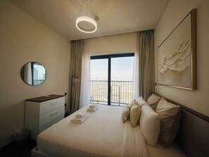 1 bedroom, iron/ironing board, WiFi, bed sheets - Luxury Apartment w/ Burj Khalifa & Lagoon Views (Dubai)
