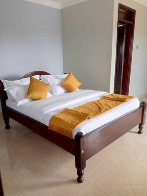 디럭스 더��블룸 | 책상, 노트북 작업 공간, 암막 커튼, 다리미/다리미판