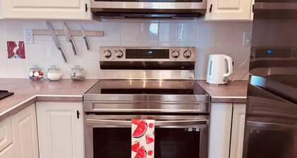 Mountain View 1-bedroom Condo in wonderful Fairmont Hot Springs