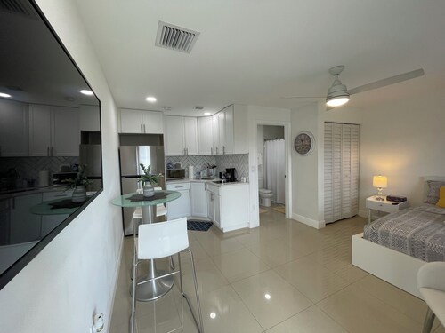 Wonderful apartment near the Airport, Beaches and Downtown