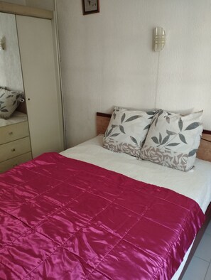 1 chambre, Wi-Fi, draps fournis