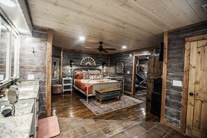 3 soveværelser, strygejern/strygebræt, gratis Wi-Fi, sengetøj