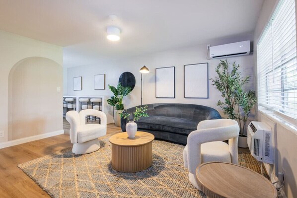 Imagen sin descripción, 1 de 22, botón