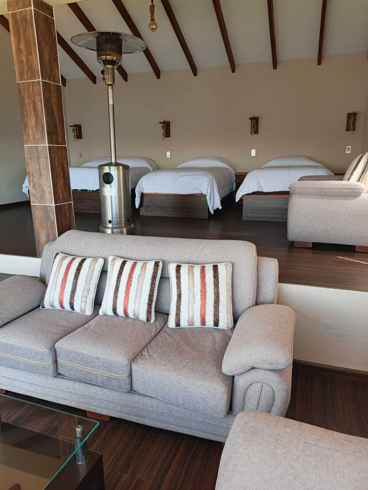 家庭套房, 露台, 湖景 | 免费 WiFi