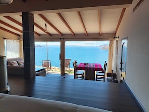 Suite familiar, pati, vistes al llac | Wifi gratuïta