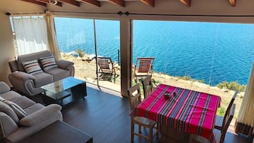 Family Suite, Patio, Lake View | Interior