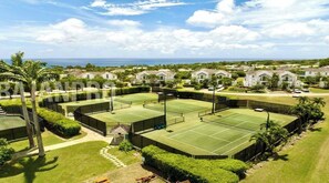 Apartment, 2 Bedrooms, Patio, Garden View | Sports court