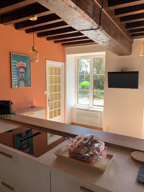 Interior - New gîte 10 pers • Jacuzzi - Family/evenings (Poilley)