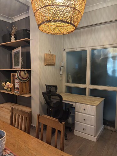 Modern Cozy Apartment with Garden
