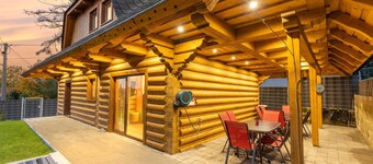 Chalet Kukana – with Private Pool 