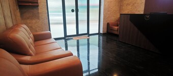 Stayz Royale - LB Nagar