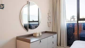 2 habitaciones, tabla de planchar con plancha, wifi y ropa de cama