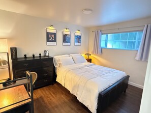 1 bedroom, iron/ironing board, Internet, bed sheets