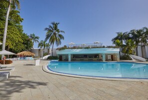 Alberca al aire libre 