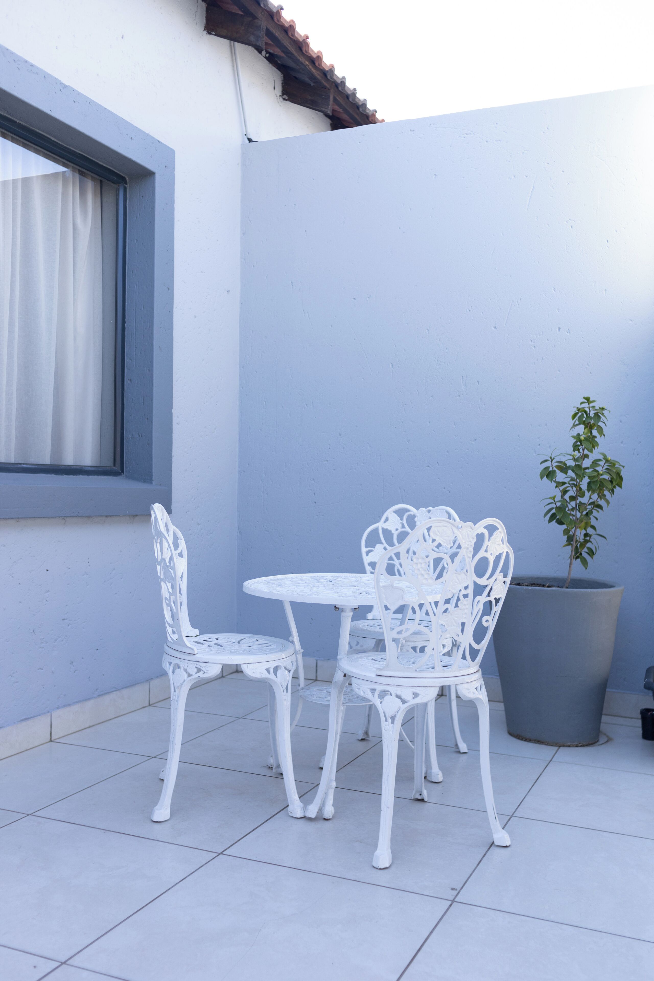 Habitación doble estándar, patio, vista a la ciudad | Vista al jardín