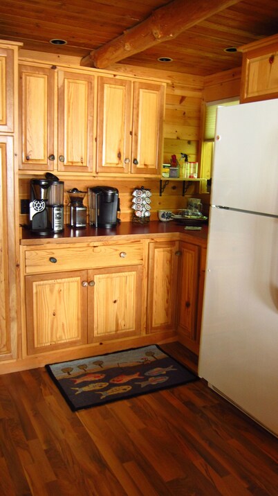 True UP experience awaits you in this comfortable and cozy lakefront home