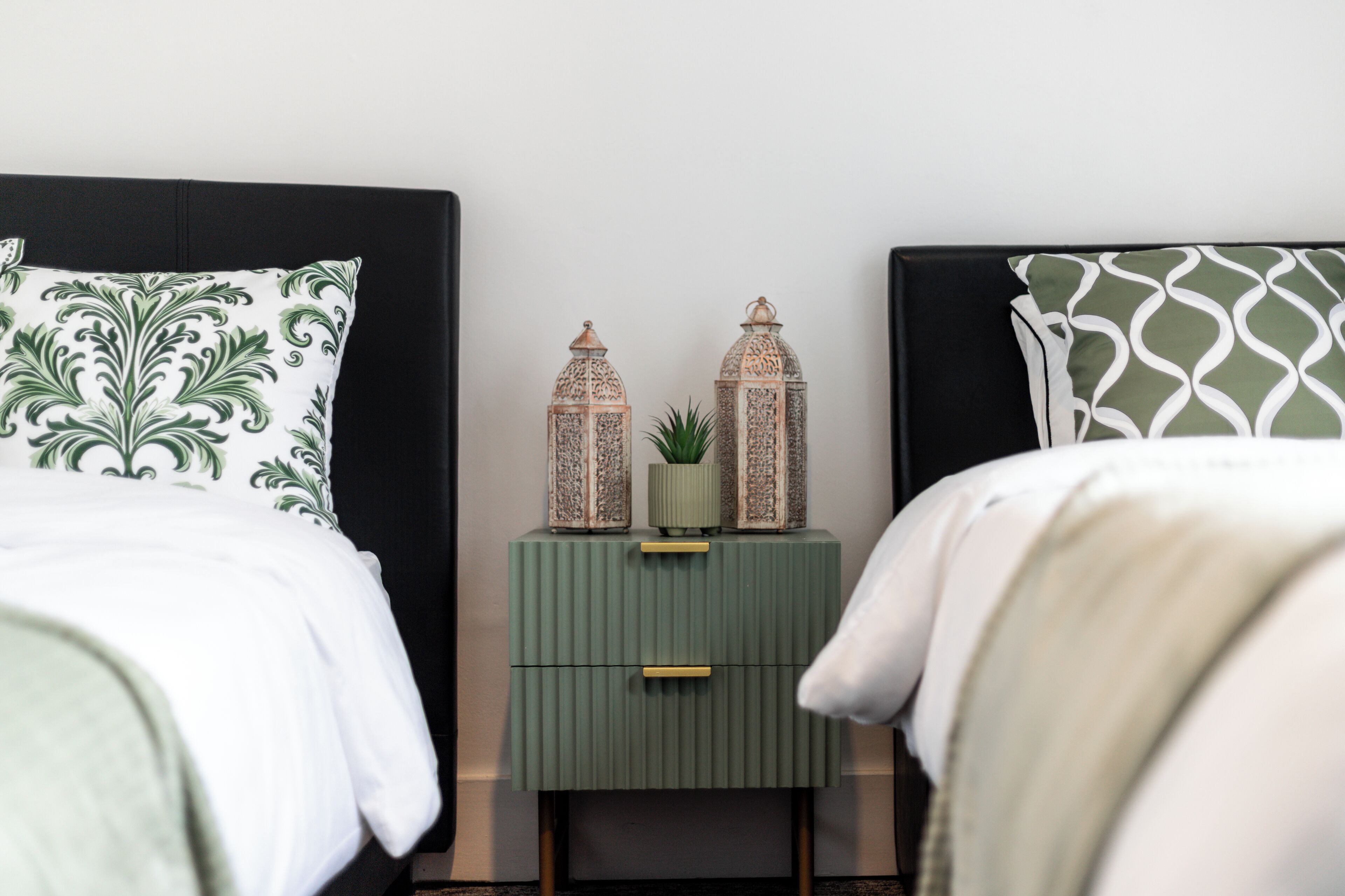 2 bedrooms, iron/ironing board, Internet, bed sheets