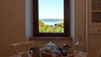 Apartment, Lake View | Living area