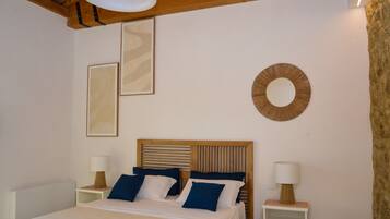 Apartment, Lake View