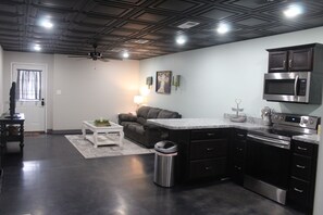 Interior - Farmhouse Guest Suite on Main (Springfield)