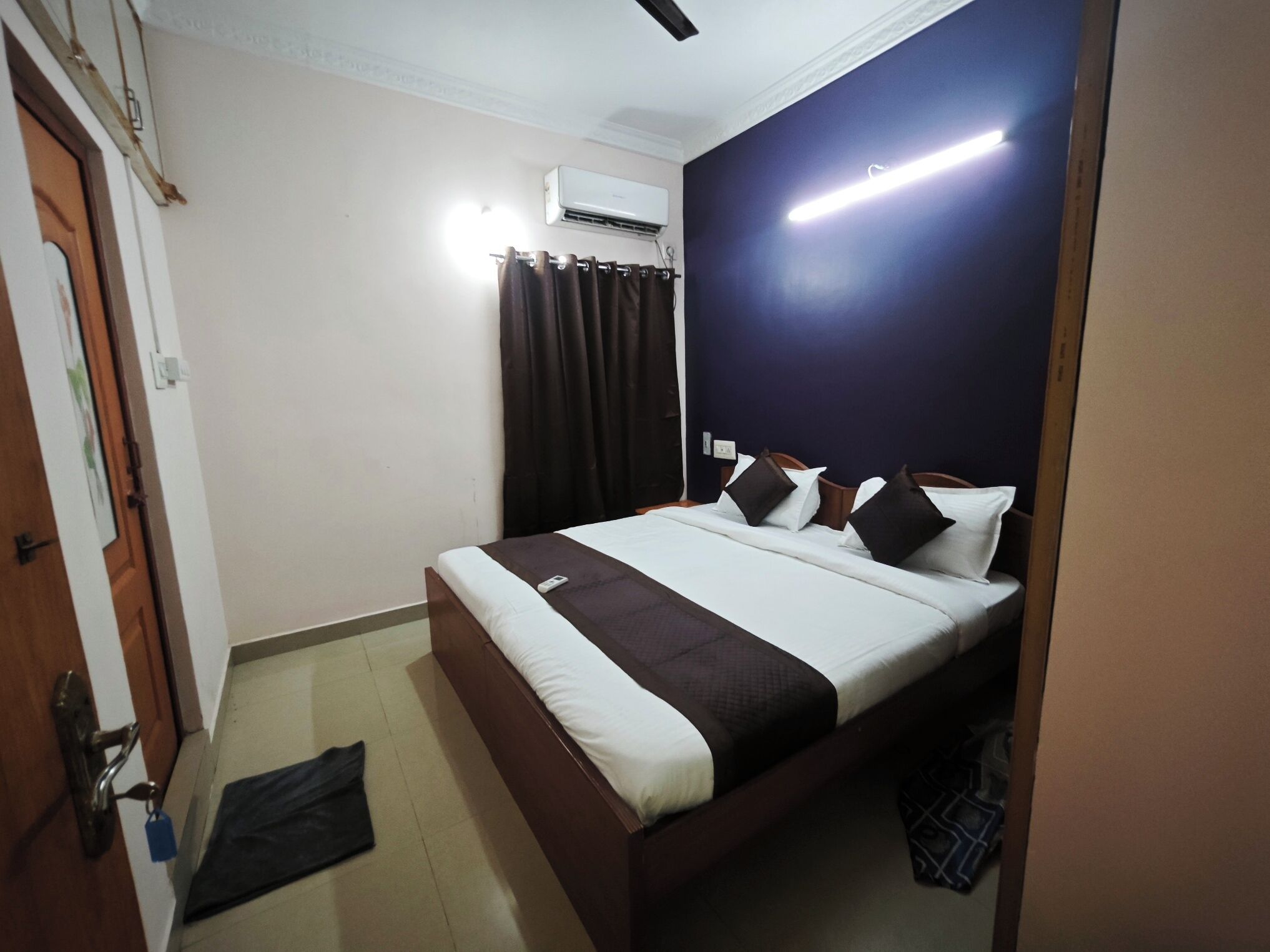 獨特裝修、遮光窗簾/窗簾、隔音、熨斗/熨衫板