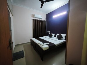 Apartamento superluxo, sacada, vista para a cidade | Individualmente mobiliados, cortinas blackout, quartos à prova de som