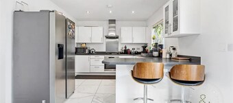 Luxury 6BR, 4 Parking Family & Contractor friendly