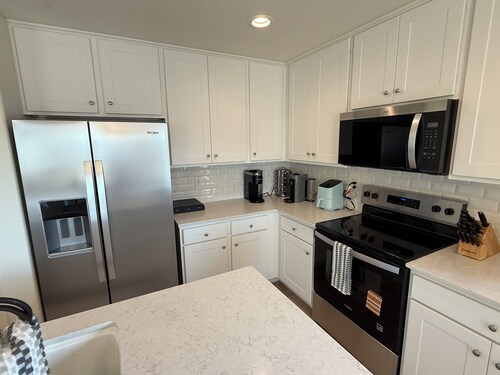 New-construction, Pet-Friendly 2-bedroom house in Hanford