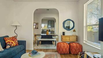 Smart TV, books, offices