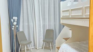 Blackout curtains, soundproofing, iron/ironing board, free WiFi