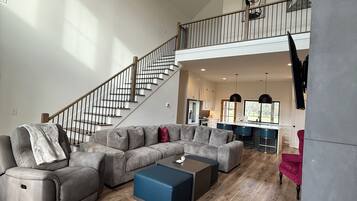 Télévision, cheminée