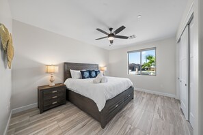 4 bedrooms, iron/ironing board, travel cot, free WiFi