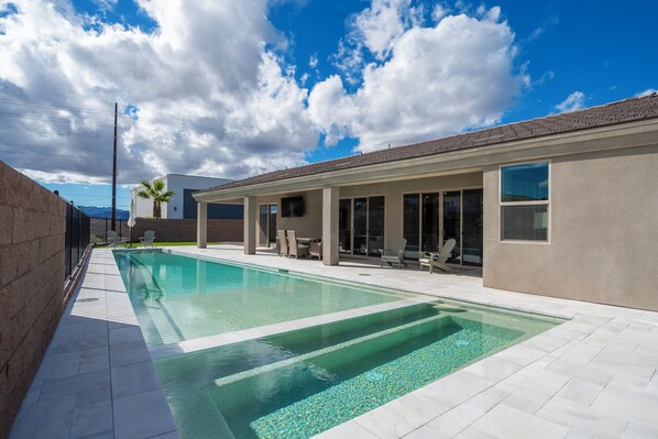 Outdoor pool, a heated pool