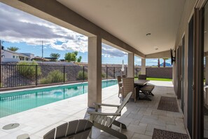 Outdoor pool, a heated pool