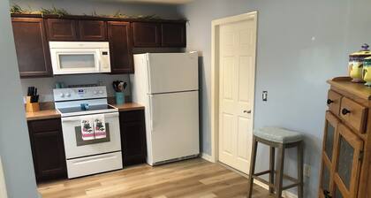 Enjoy this 2-bedroom Courtyard Villa in the heart of The Villages, Florida