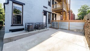 Terrace/patio - The Covington Nook - Classy Studio in the Heart of Covington! (Covington)