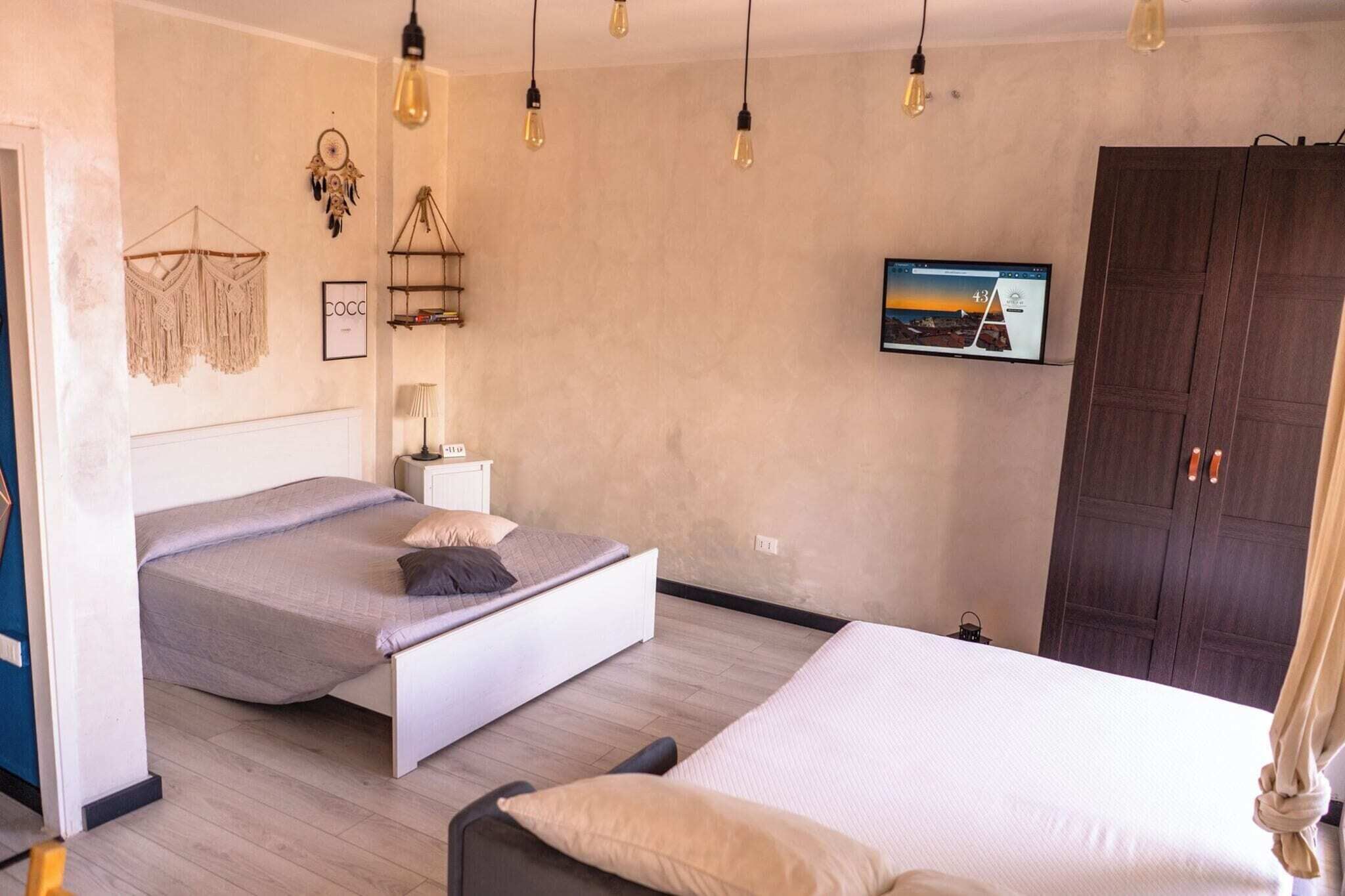 1 bedroom, WiFi (free), bed sheets
