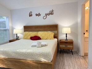 Room - Casa de Sol • Elegant 5-BR Retreat Near Disney & Visions w/ Private Pool + Spa (Davenport)