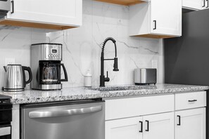 Fridge, microwave, oven, stovetop - Central/Lawrenceville @1B Spacious 2BD w/Prkg (Pittsburgh)