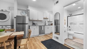 Coffee/tea maker, fridge, microwave, oven