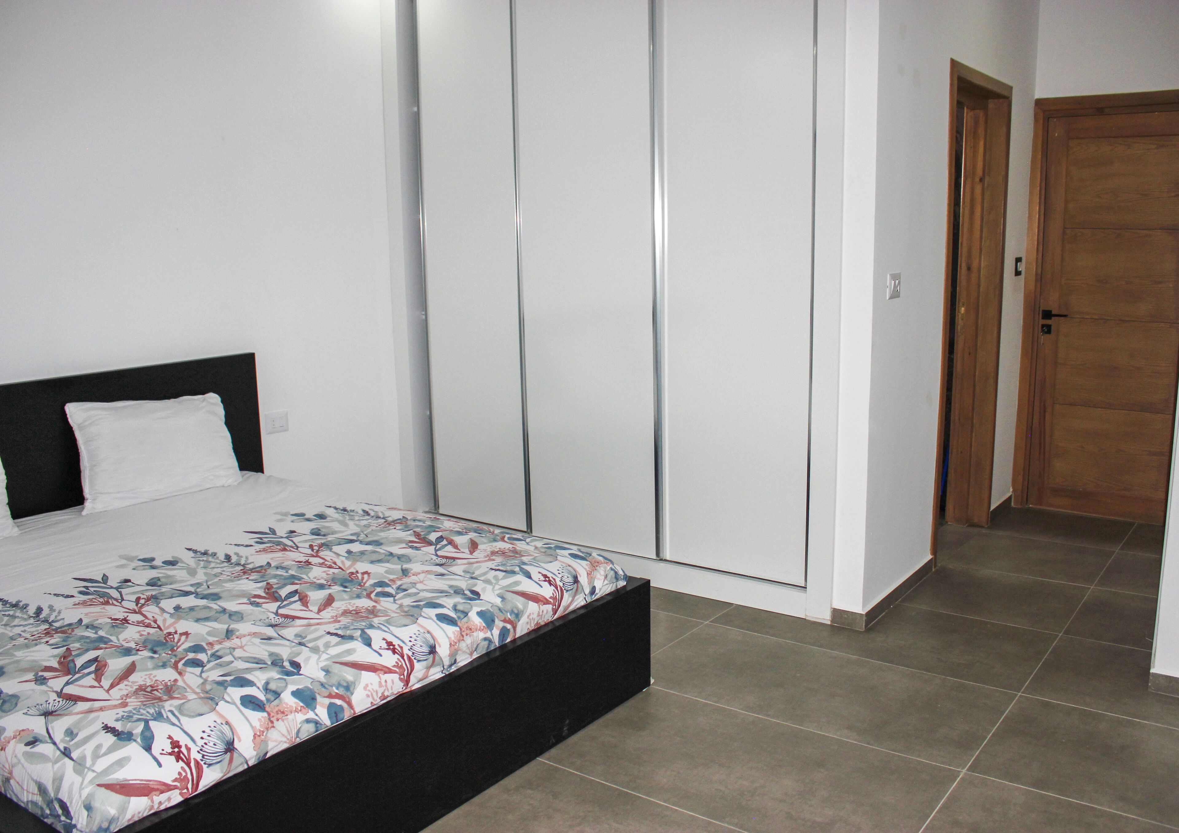 3 chambres, fer et planche à repasser, Wi-Fi gratuit, draps fournis