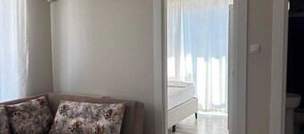 MaraĆ Blue Life Suite