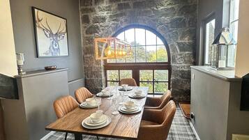 تناول الطعام