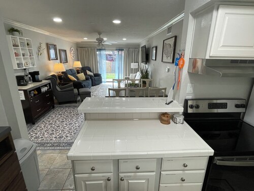 Peaceful Retreat Near Lake Conroe, Walden Community!
