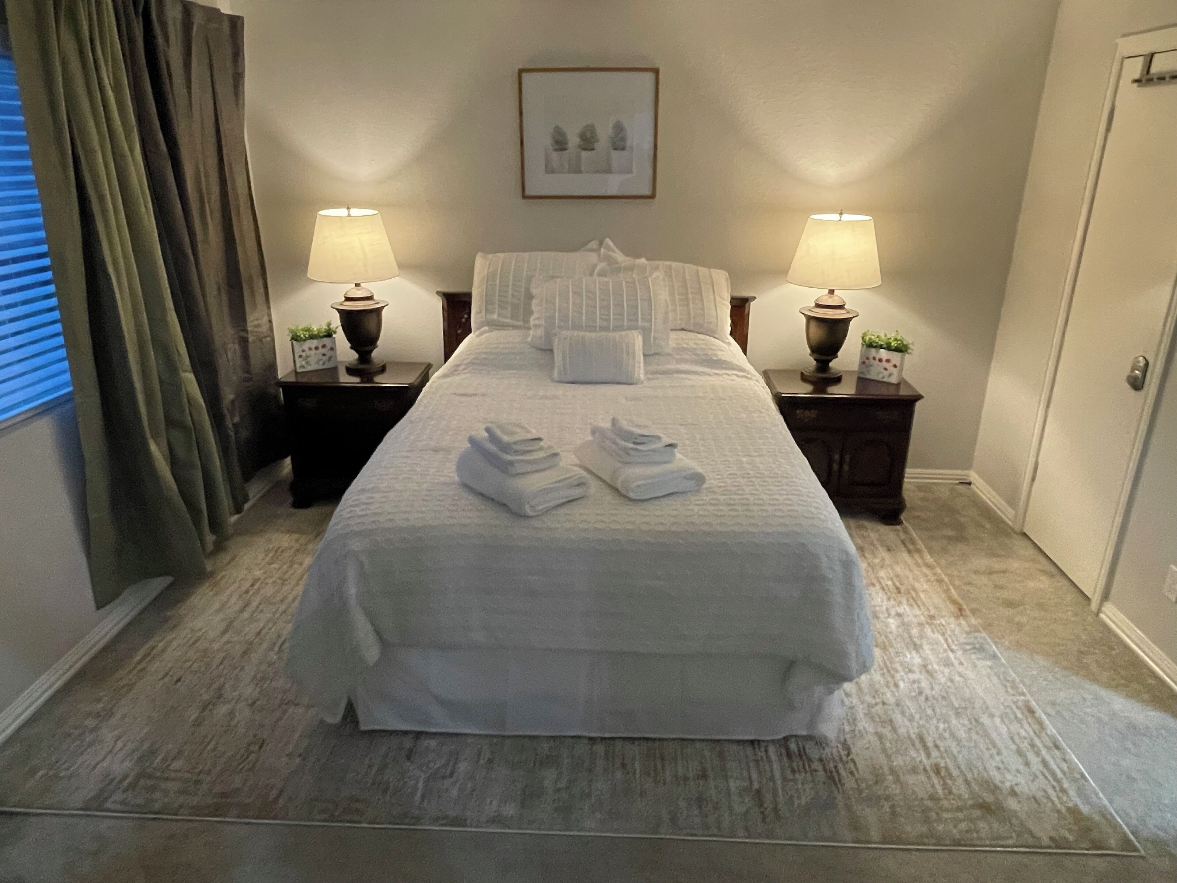 2 bedrooms, desk, free WiFi, bed sheets