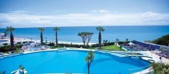 Grand Muthu Oura View Beach Club