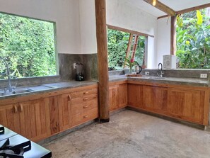 Micro-ondes, plaque de cuisson