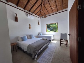 4 chambres, fer et planche à repasser, accès Internet, draps fournis