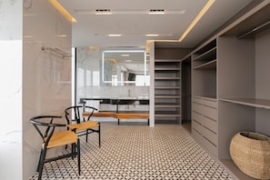 Deluxe Apartment | Living area | Heated floors
